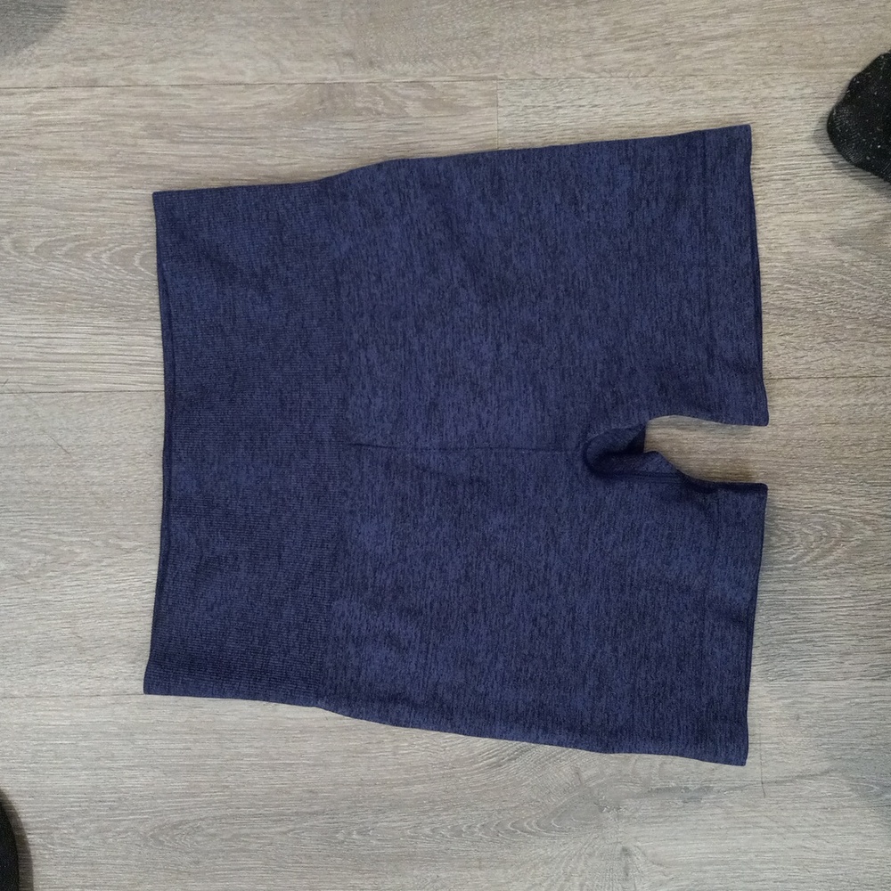 ZYIA Dark Navy Seamless Hustle Shorts